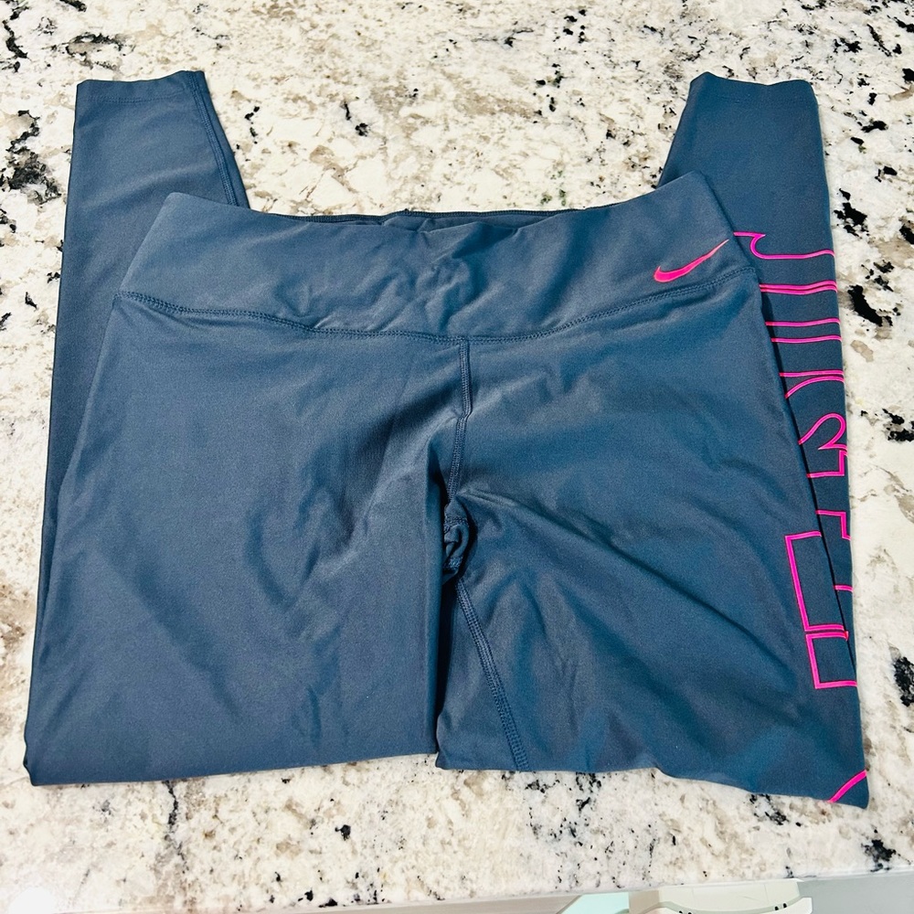 Nike grey/pink leggings L